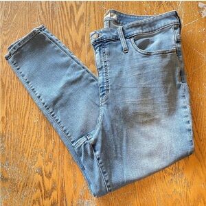 madewell curvy roadtripper distressed jeans 33 P